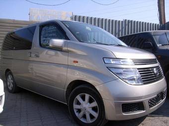 2003 Nissan Elgrand Pictures