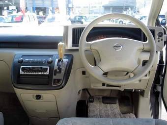 2003 Nissan Elgrand Pictures