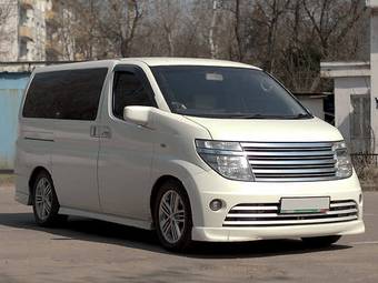 2003 Nissan Elgrand Pictures