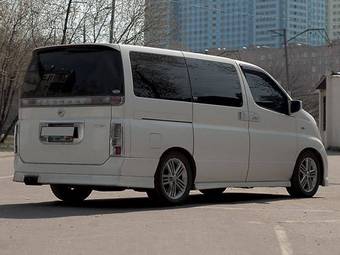 2003 Nissan Elgrand Pictures