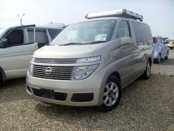 2003 Nissan Elgrand Pictures