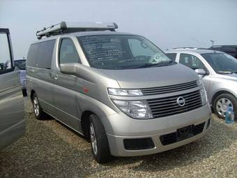 2003 Nissan Elgrand Pictures