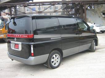 2003 Nissan Elgrand Pictures