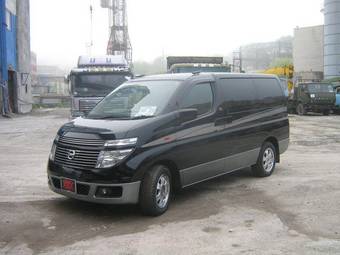 2003 Nissan Elgrand Pictures