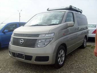 2003 Nissan Elgrand Pictures