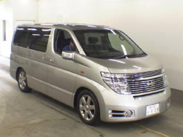 2004 Nissan Elgrand