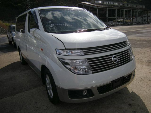 2004 Nissan Elgrand