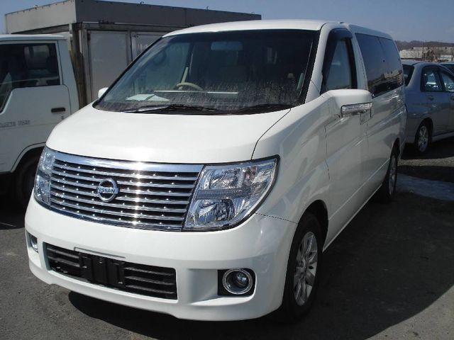 2004 Nissan Elgrand