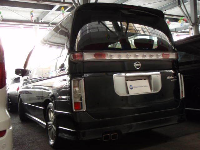 2004 Nissan Elgrand