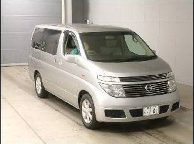 2004 Nissan Elgrand