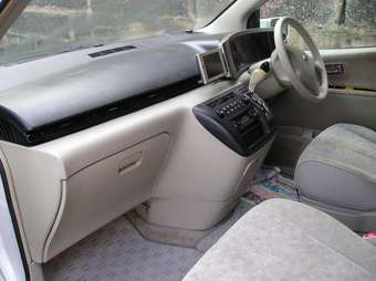 2004 Nissan Elgrand For Sale