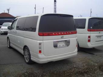 2004 Nissan Elgrand Pictures