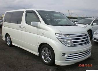 2004 Nissan Elgrand Wallpapers