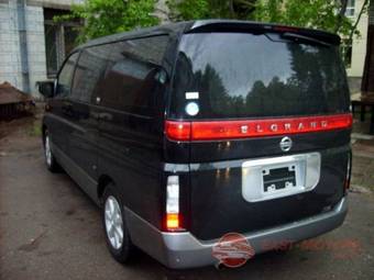 2004 Nissan Elgrand Pictures