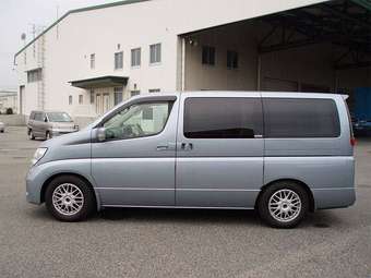 2005 Nissan Elgrand Pics