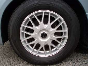 2005 Nissan Elgrand Pics