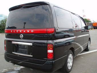 2005 Nissan Elgrand Pictures