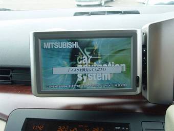 2005 Nissan Elgrand Pictures