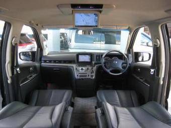 2007 Nissan Elgrand Images