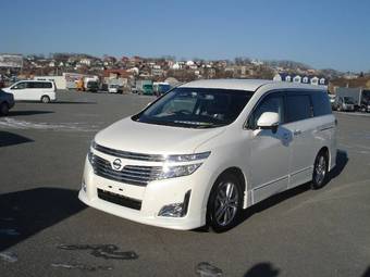 2011 Nissan Elgrand Pictures