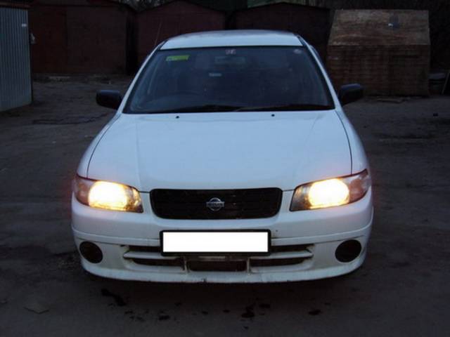 1999 Nissan Expert