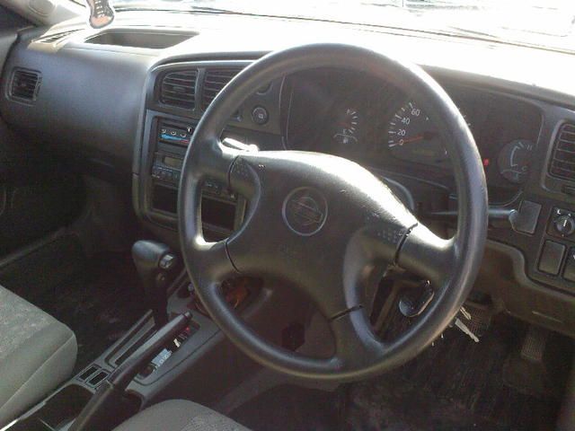 1999 Nissan Expert