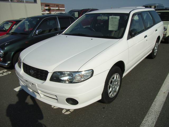 1999 Nissan Expert Images