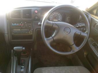 1999 Nissan Expert Pictures