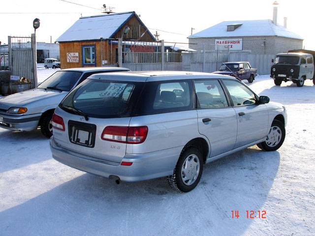 2000 Nissan Expert