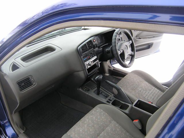 2000 Nissan Expert