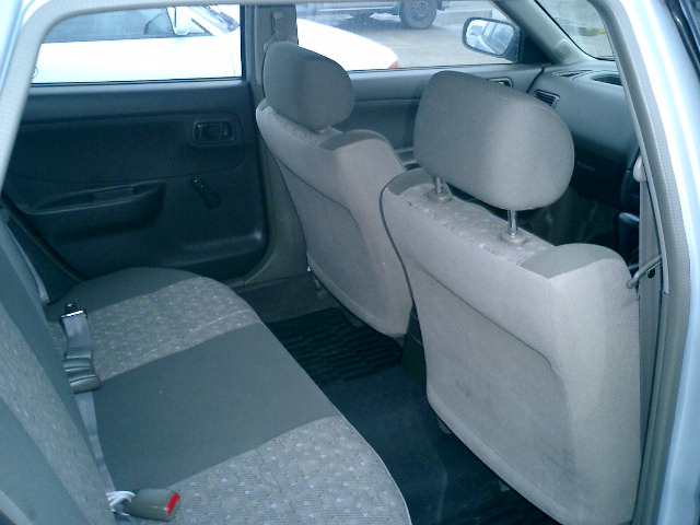 2000 Nissan Expert Pictures