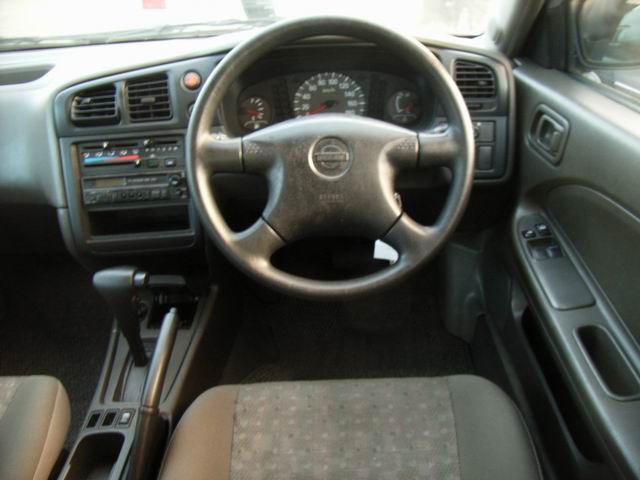 2000 Nissan Expert Pictures