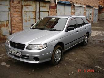 2000 Nissan Expert Pictures