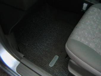 2000 Nissan Expert Images