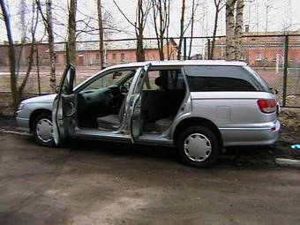 2000 Nissan Expert Pics