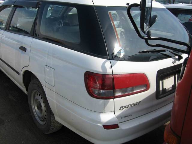 2001 Nissan Expert