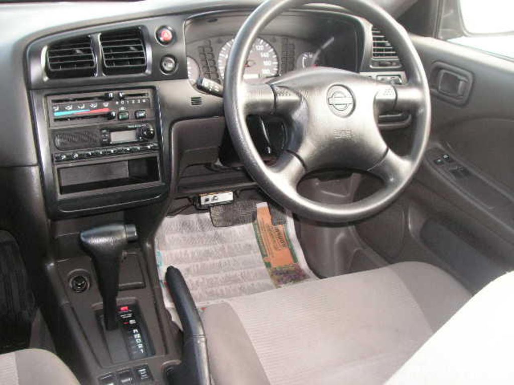 2001 Nissan Expert