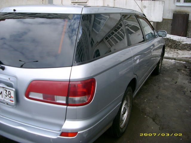 2001 Nissan Expert