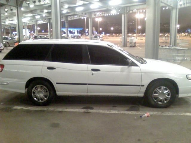 2001 Nissan Expert