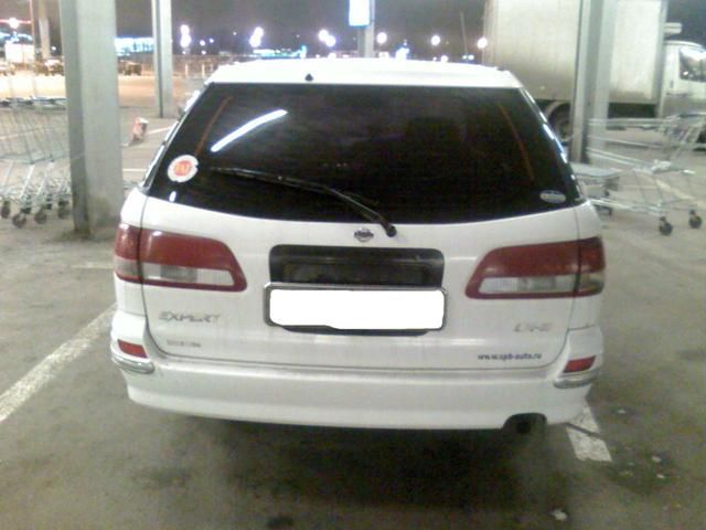 2001 Nissan Expert