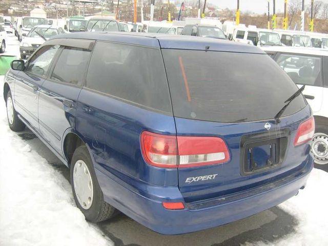 2002 Nissan Expert
