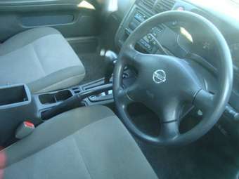 2002 Nissan Expert Pics