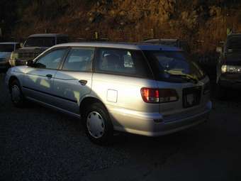 2002 Nissan Expert Pictures