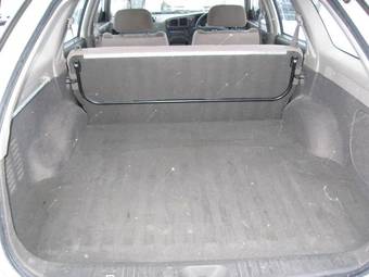 2002 Nissan Expert Pictures