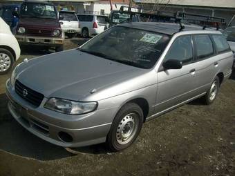 2002 Nissan Expert Pics