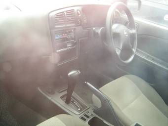 2002 Nissan Expert Pictures
