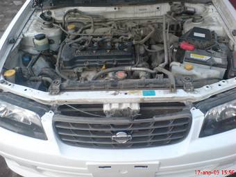 2002 Nissan Expert Pictures