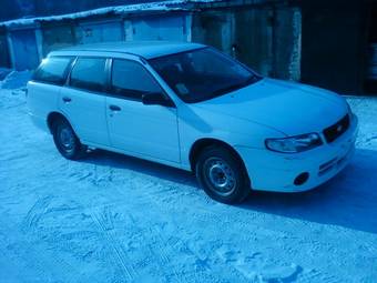 2002 Nissan Expert Photos