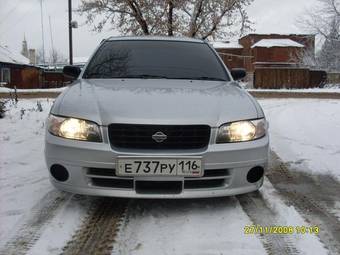 2002 Nissan Expert Pictures