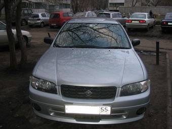 2002 Nissan Expert Pictures